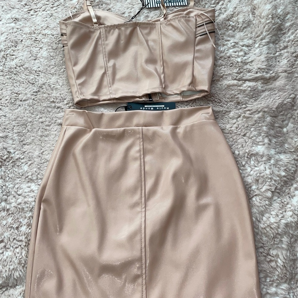 Brand new. Two piece skirt and crop top.zipper down the middle. Pink pleather. - Picture 2 of 4